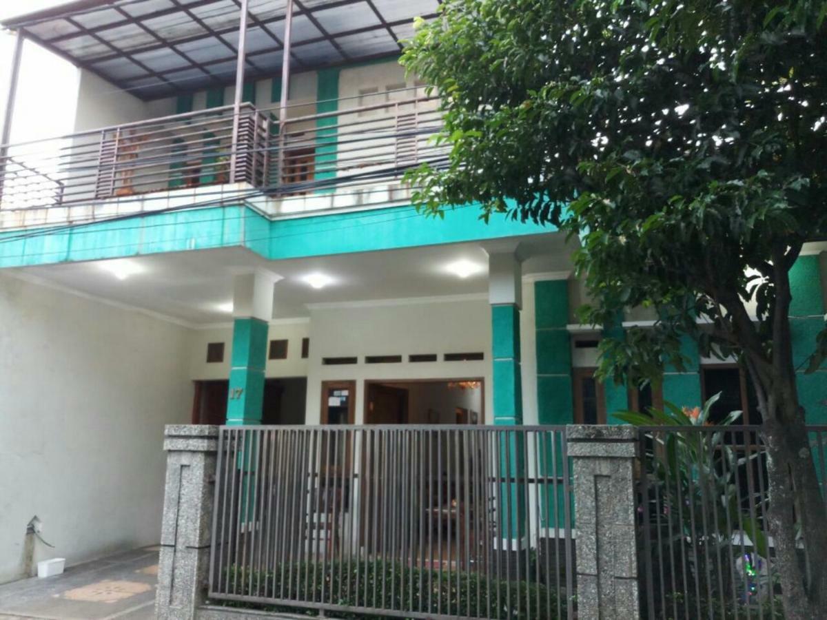 Seventeen Homestay 万隆 外观 照片